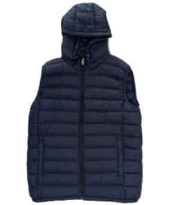 andriko amaniko mpoufan me koukoula mple